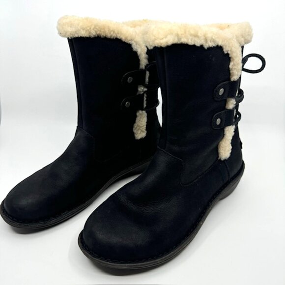 UGG Akadia Black Suede Boots Size 9 - Picture 1 of 12